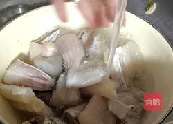 萝卜鱼肉汤的做法图解1