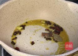 肉皮炖萝卜的做法图解4