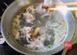 排骨炖酸菜的做法图解4