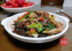 木耳平菇肉三鲜的做法图解11