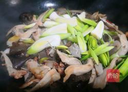 木耳平菇肉三鲜的做法图解9