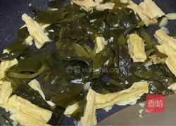 腐竹炒海带的做法图解6