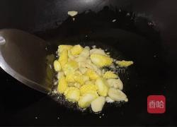 玉米笋炒苦瓜的做法图解4