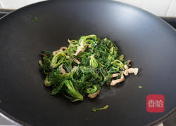 荠菜炒肉丝的做法图解9