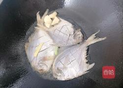 香煎白鲳鱼的做法图解3