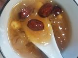 银耳莲子羹