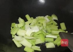 西芹炒午餐肉的做法图解2