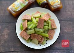 西芹炒午餐肉的做法图解9