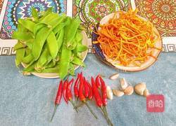 虫草花炒荷兰豆的做法图解2