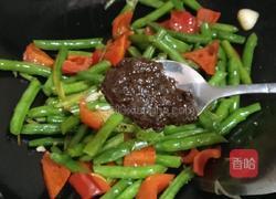 酱炒红椒长豆的做法图解11