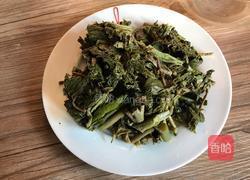 香椿炒鸡蛋的做法图解2