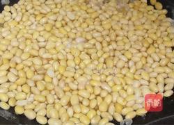 凉拌黄豆的做法图解1