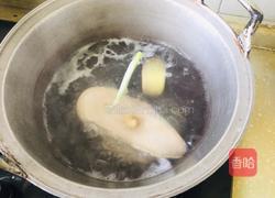 蘸水手撕鸡脯肉的做法图解1