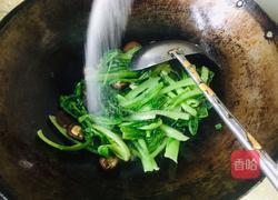 香菇炒小白菜的做法图解6