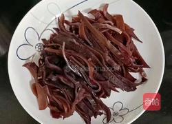 胡萝卜木耳炒鸡丝的做法图解2