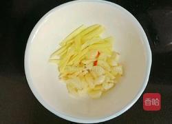 胡萝卜木耳炒鸡丝的做法图解4