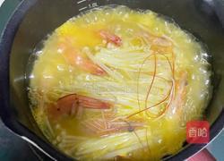 虾仁金针菇酸汤的做法图解7