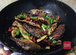 香酥小鲫鱼的做法图解8