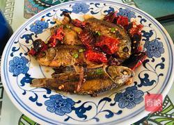 香酥小鲫鱼的做法图解9