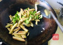 青椒西红柿炒茄子的做法图解4