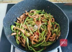 青椒肉丝凉拌面的做法图解9