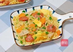 肉丸香肠炒泡面的做法图解19