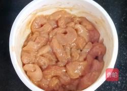 胡萝卜肉丝拌面的做法图解3