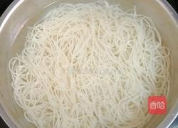 胡萝卜肉丝拌面的做法图解7