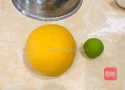 不加水的一发蓬松柔软南瓜馒头的做法图解3