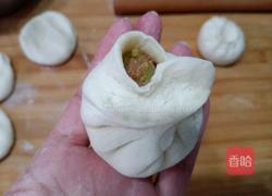 芹菜鲜肉生煎包的做法图解10