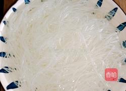 鱼香炒米粉的做法图解2