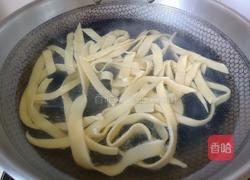 麻辣汤面的做法图解2