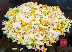 芹香蛋炒饭的做法图解11
