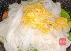 鸡蛋火腿炒河粉的做法图解8