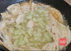 腐竹鸡蛋汤的做法图解10