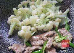 花菜炒肉的做法图解5