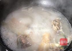 鱼骨汤面的做法图解6
