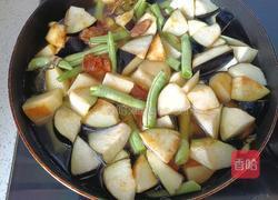 土豆茄子炖豆角的做法图解6