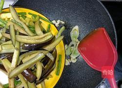 土豆茄子炒豆角的做法图解12