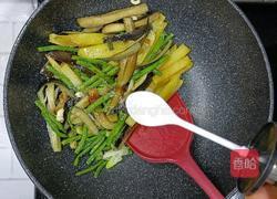 土豆茄子炒豆角的做法图解16