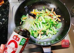 香干肉沫炒芹菜的做法图解5