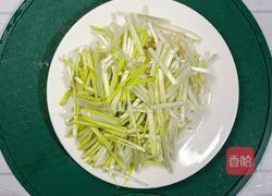 蒜黄炒鸡蛋的做法图解3