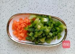 海鲜菇炒饭的做法图解3