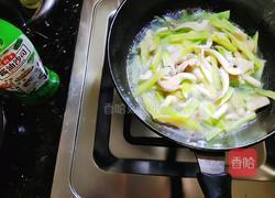 莴笋平菇鸡蛋汤的做法图解4
