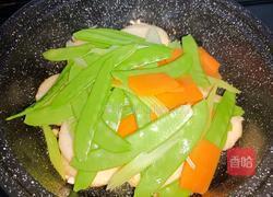 荷兰豆墨鱼饼的做法图解6