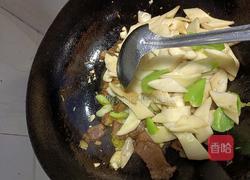 杏鲍菇炒肉的做法图解11
