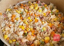 菠萝炒饭的做法图解7