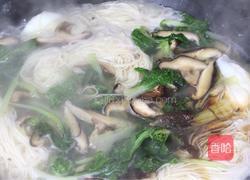 香菇荷包蛋汤面的做法图解10