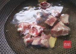 萝卜排骨汤的做法图解2