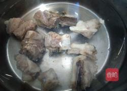 萝卜排骨汤的做法图解4